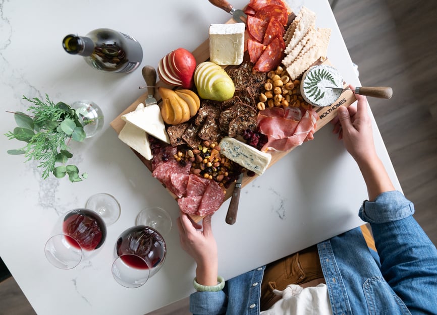 2020-11-09-holthomes-shoot-day-689-edited-text