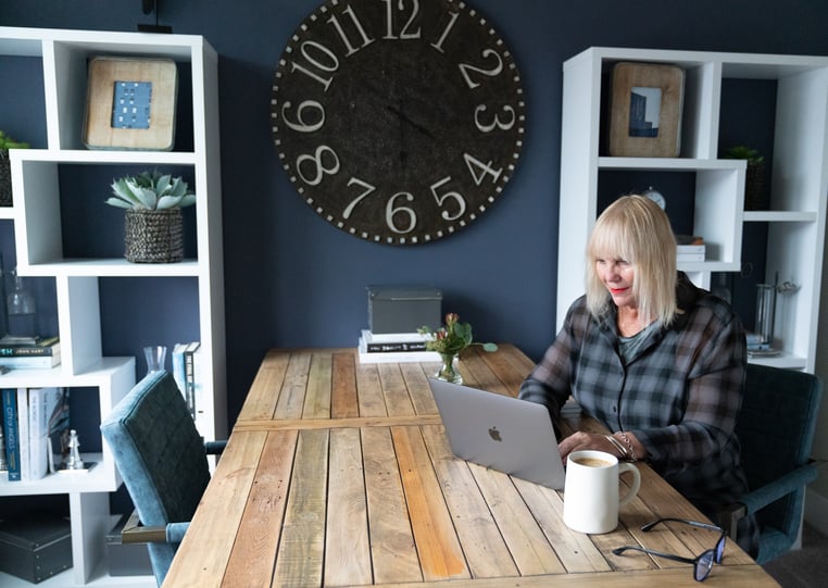 2020-11-09-holthomes-shoot-day-913edited